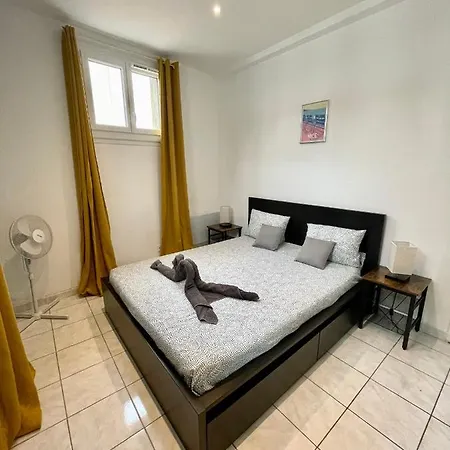 Joli Spacieux A 3 Min A Pied De La Apartamento